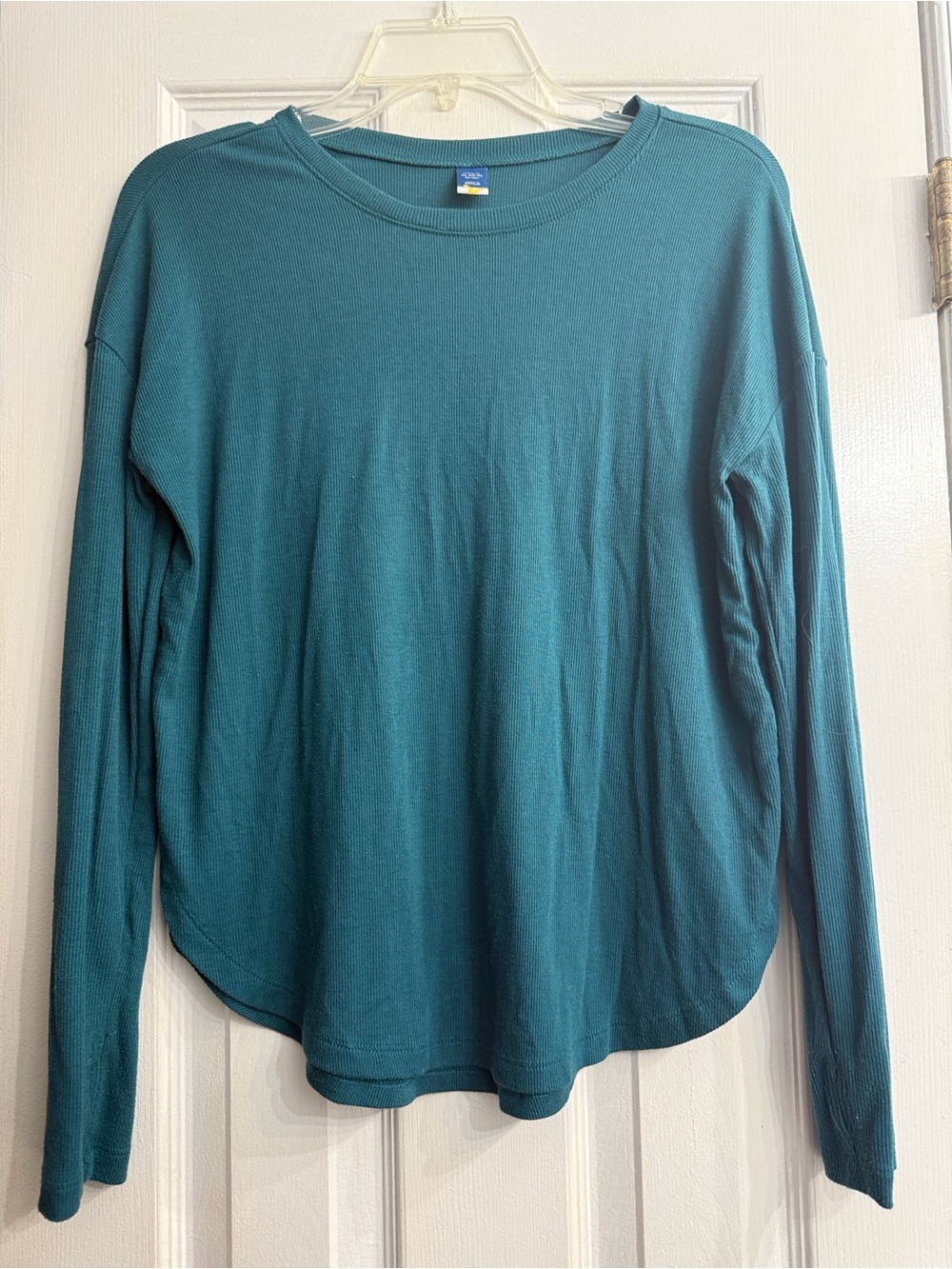 Kids Long Sleeve Crewneck Top in Teal size xl